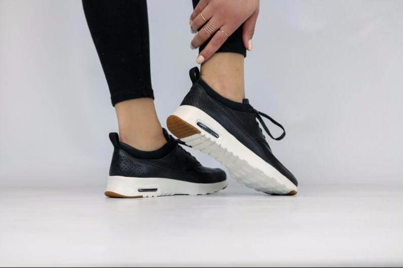 WMNS NIKE AIR MAX THEA PRM