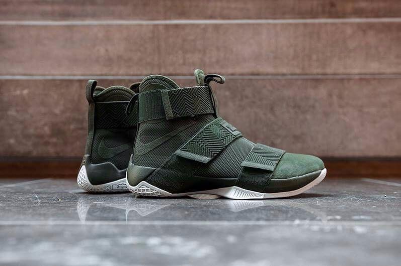 LEBRON SOLDIER 10 SFG LUX