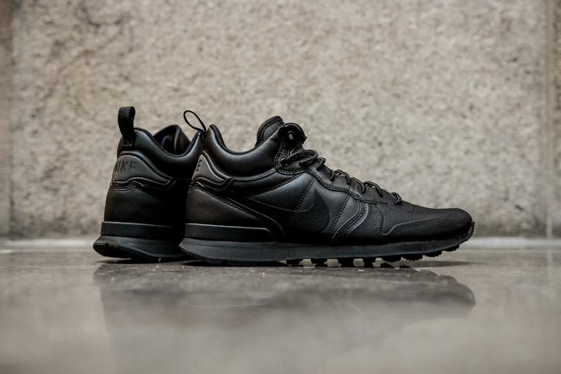 INTERNATIONALIST UTILITY