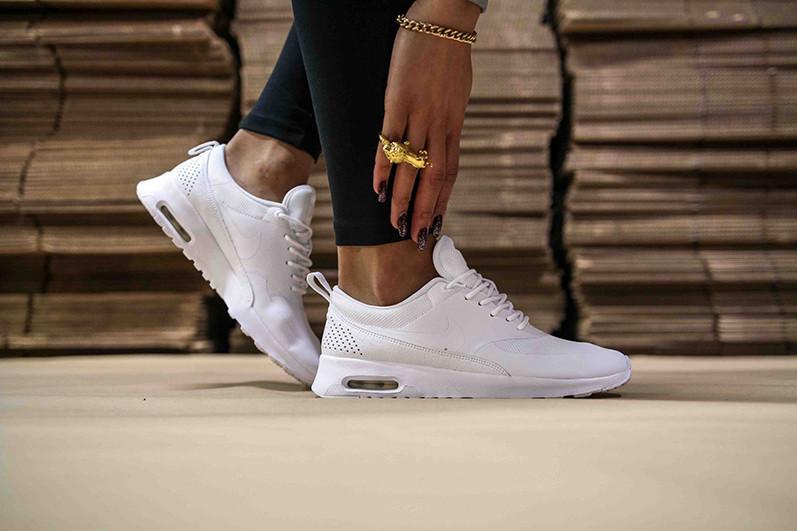 WMNS NIKE AIR MAX THEA