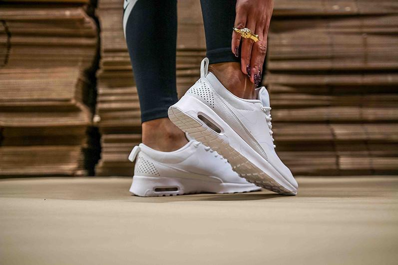 WMNS NIKE AIR MAX THEA