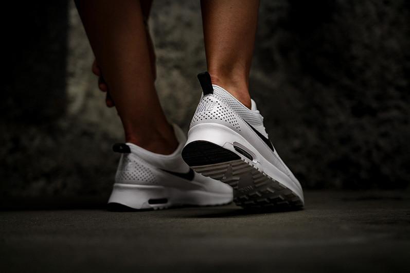 WMNS NIKE AIR MAX THEA