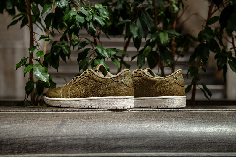 AIR JORDAN 1 RETRO LOW