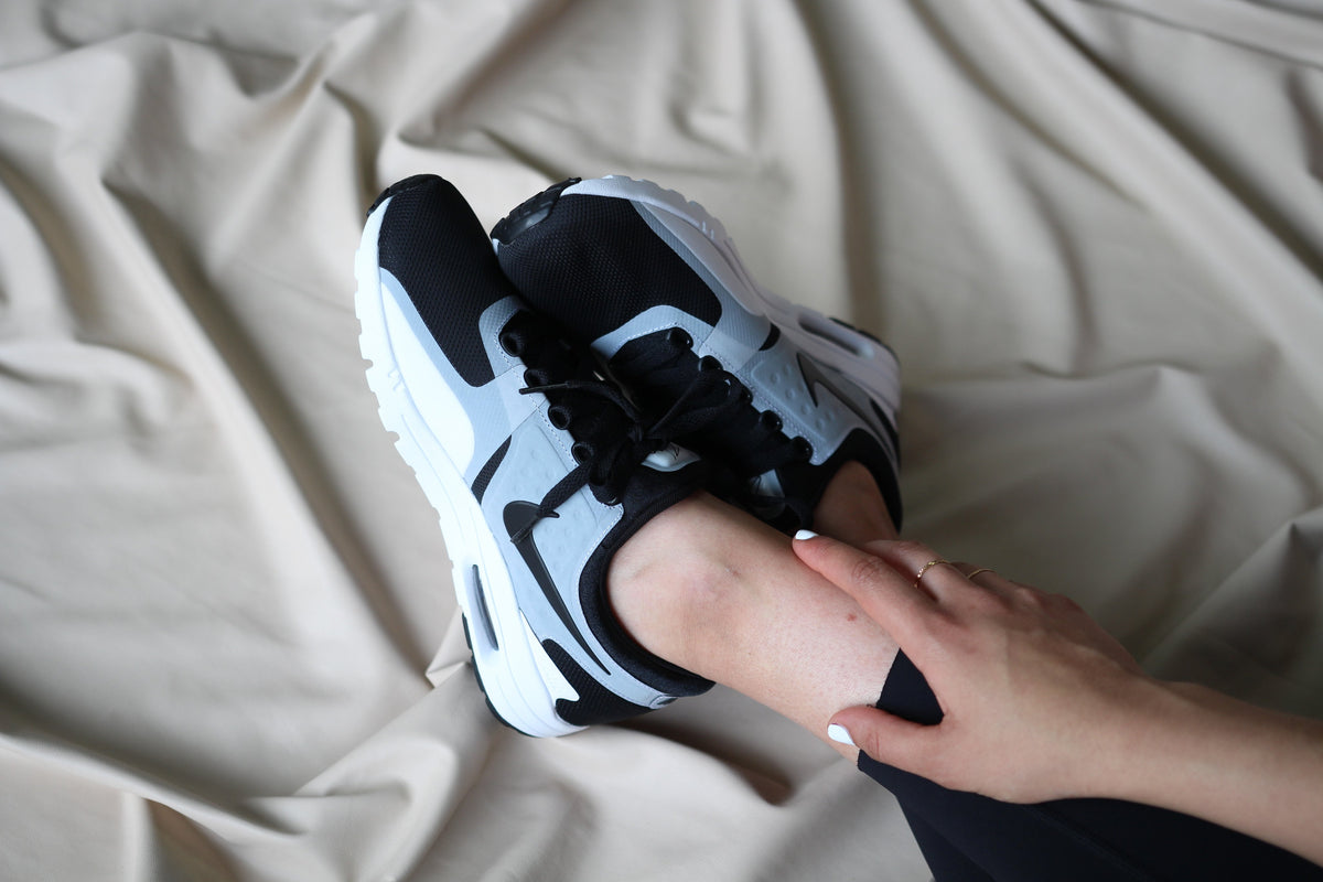 W NIKE AIR MAX ZERO