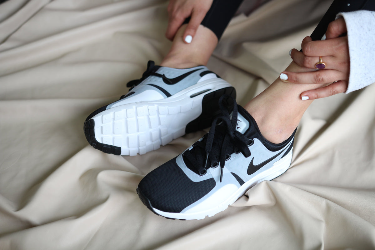 W NIKE AIR MAX ZERO