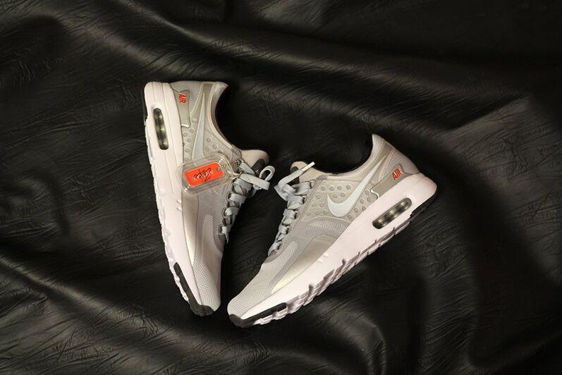 NIKE AIR MAX ZERO