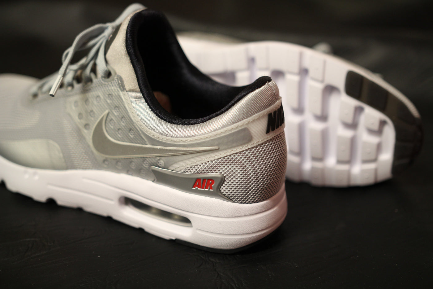 NIKE AIR MAX ZERO