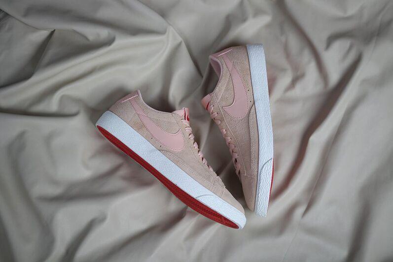 NIKE BLAZER LOW