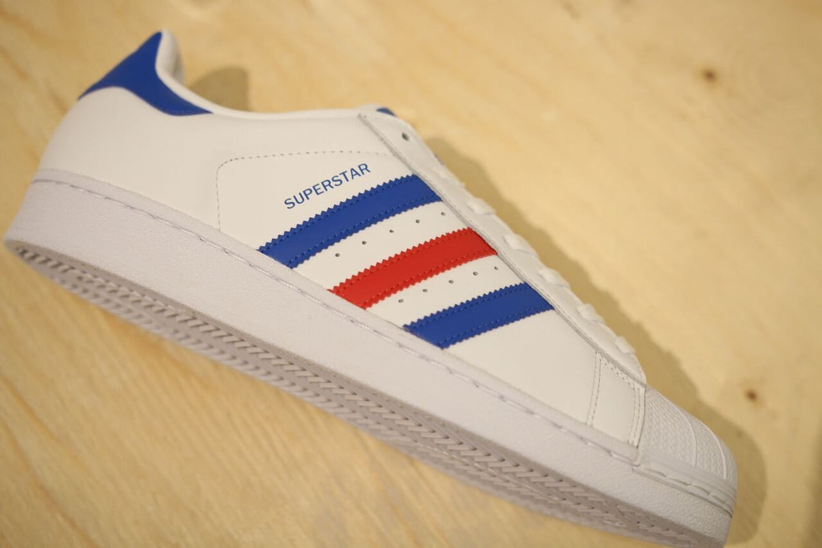 SUPERSTAR