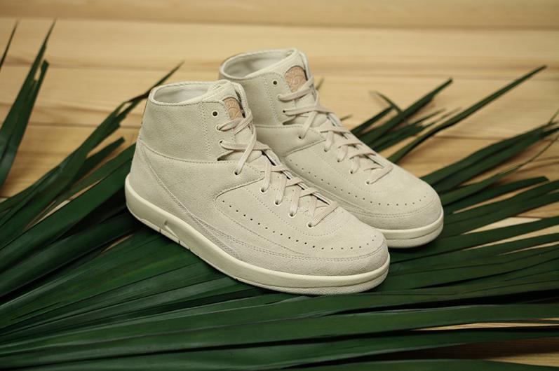 Air Jordan 2 Retro Decon