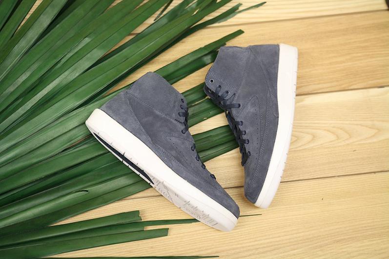 Air Jordan 2 Retro Decon