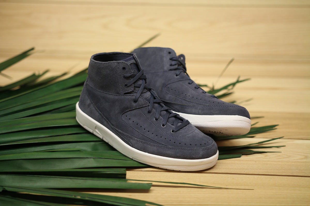Air Jordan 2 Retro Decon
