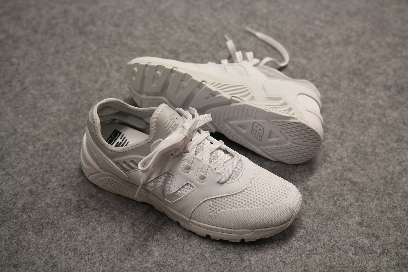 NEW BALANCE 009