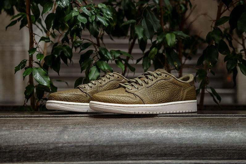 AIR JORDAN 1 RETRO LOW