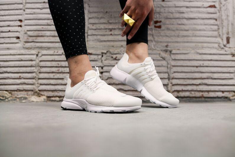 WMNS NIKE AIR PRESTO