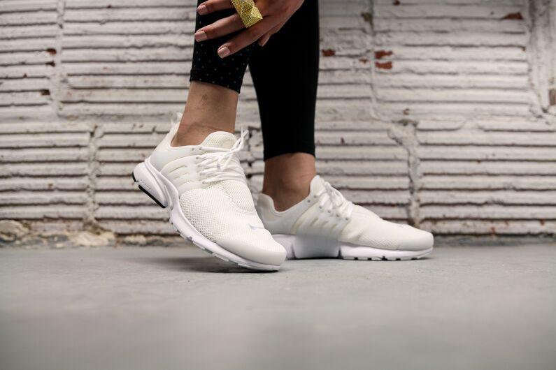 WMNS NIKE AIR PRESTO